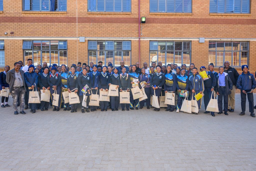 SANRAL takes career expos to three schools in Heidelberg, Gauteng, on ...